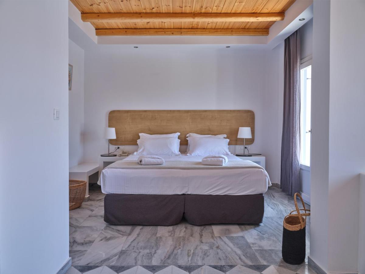 פארוס Parian Village Beach Hotel - Adults Only מראה חיצוני תמונה
