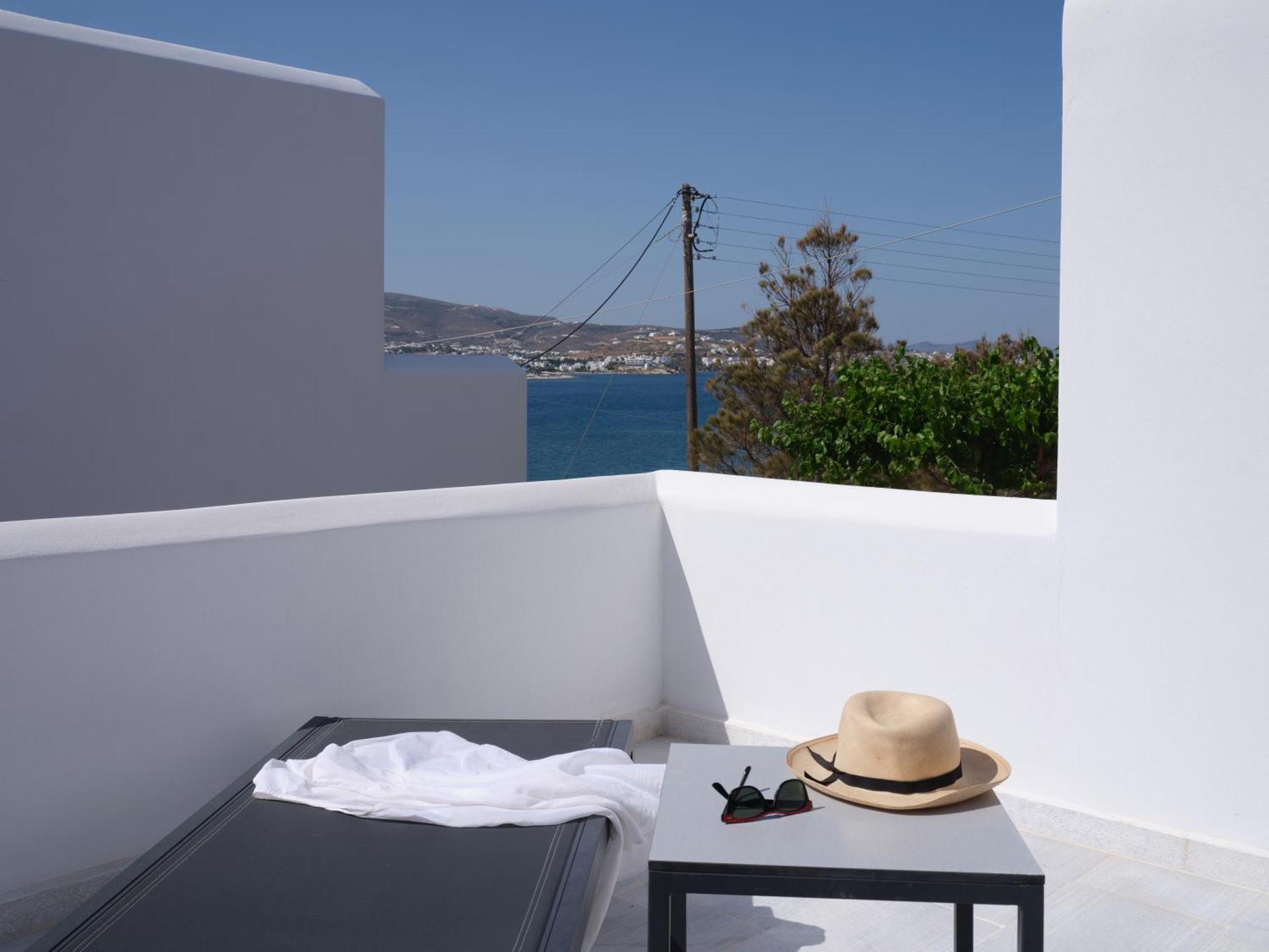 פארוס Parian Village Beach Hotel - Adults Only חדר תמונה