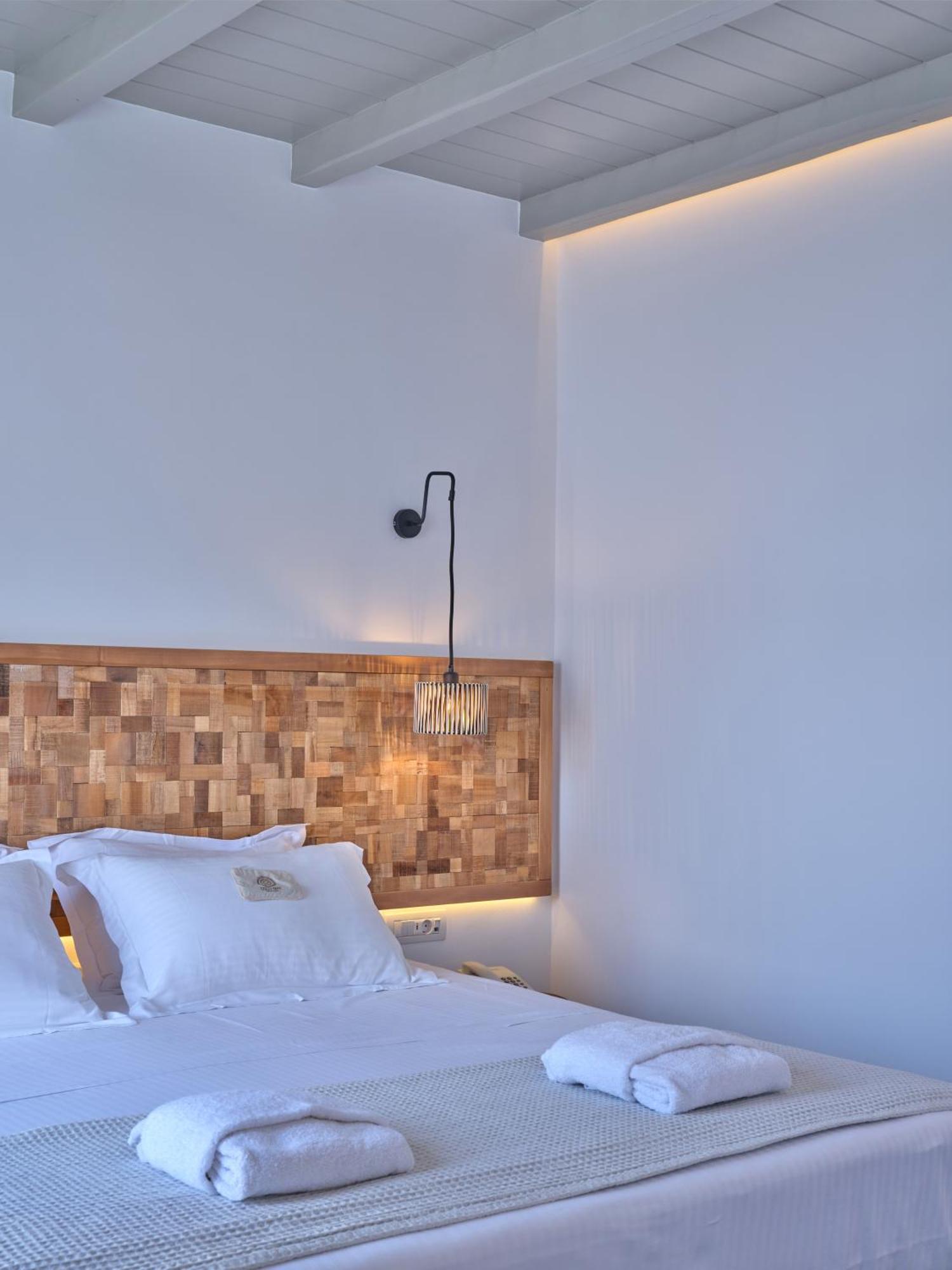 פארוס Parian Village Beach Hotel - Adults Only חדר תמונה