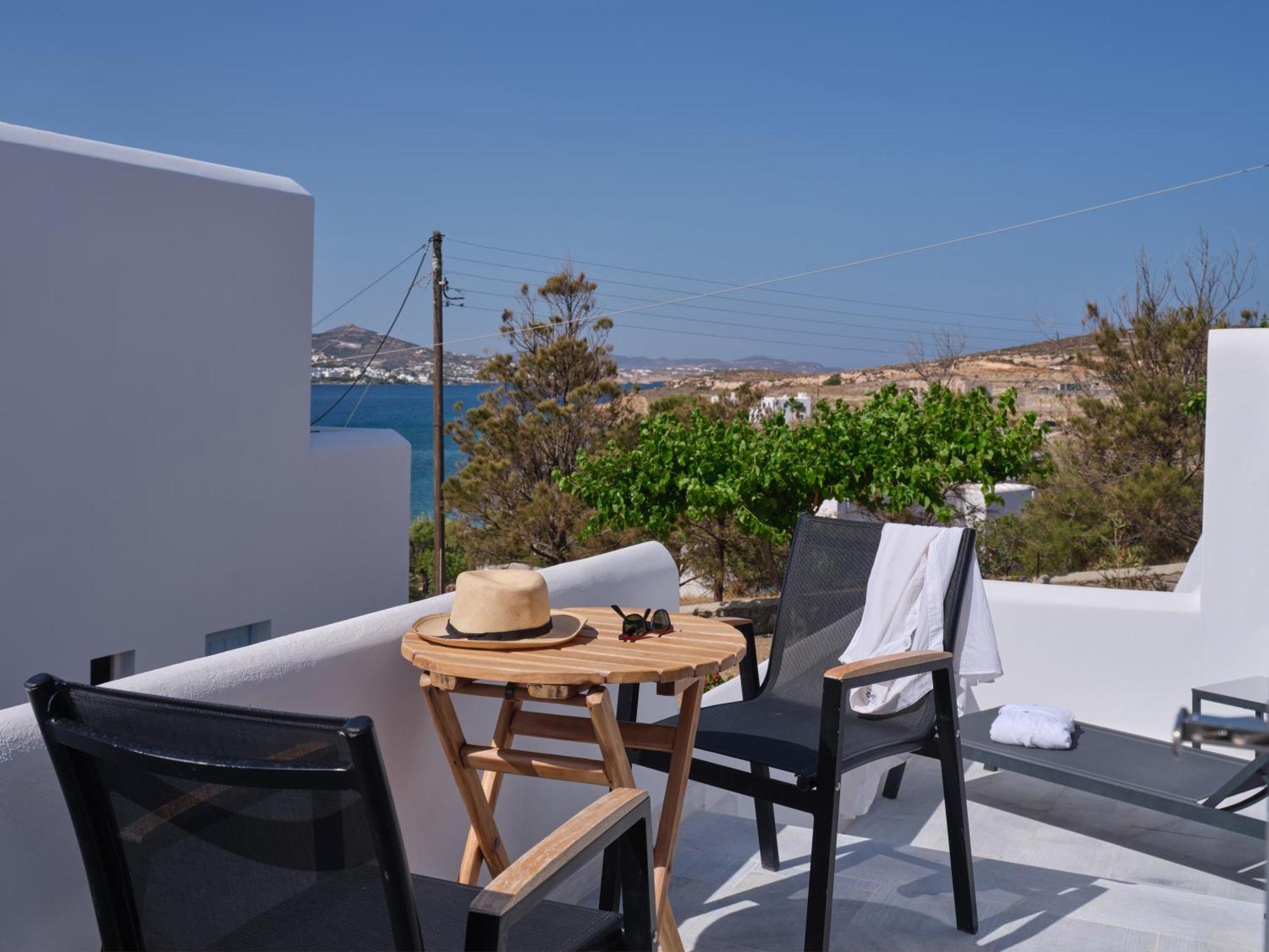 פארוס Parian Village Beach Hotel - Adults Only חדר תמונה